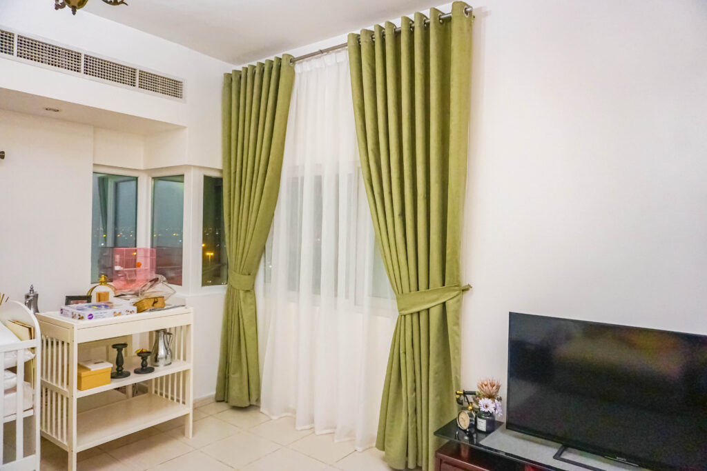Guide to 5 Best Blackout Curtains and Drapes in Dubai blackout curtains